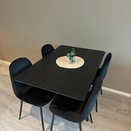 Perfect For Couples Or Solo Travelers, Just 10 Min From 아파트